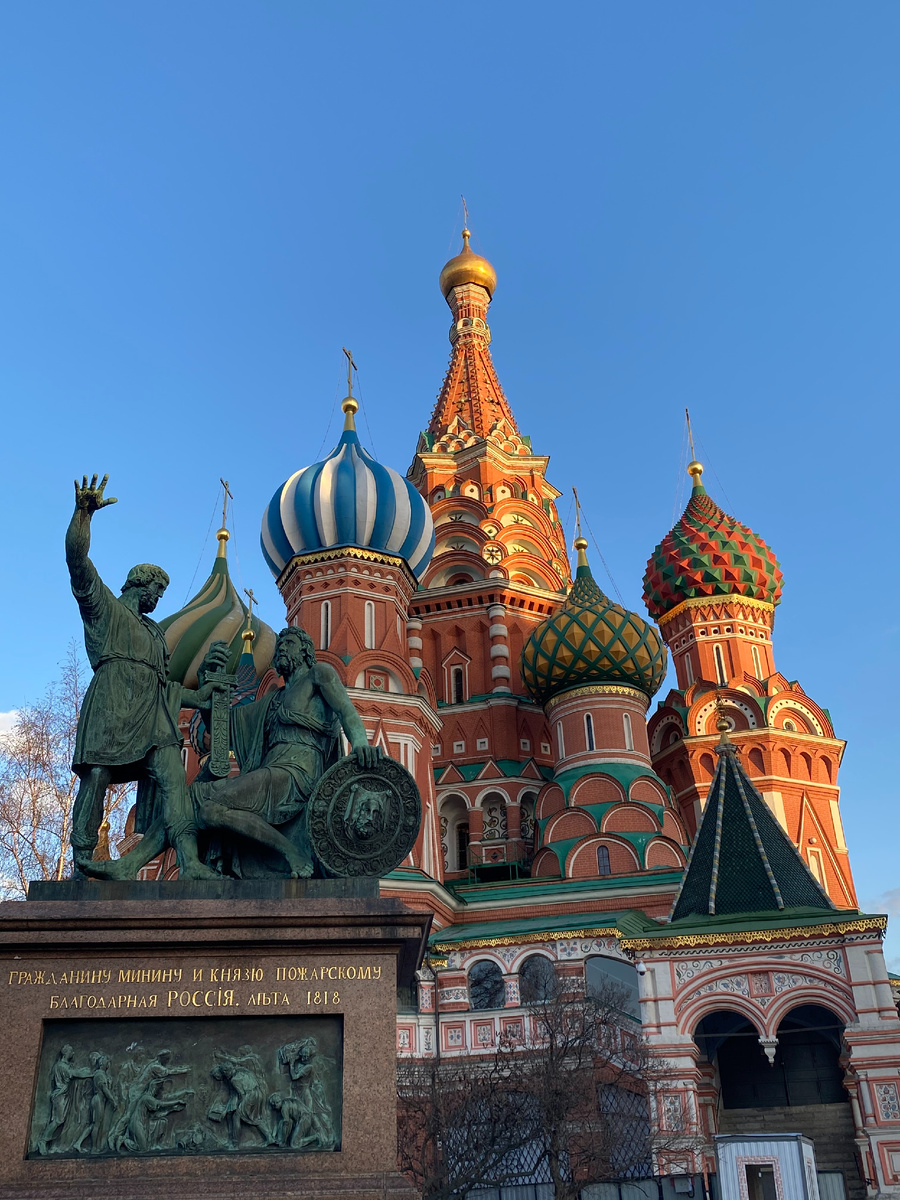 Фото автора. Памятник Минину и Пожарскому установили в 1818 году.