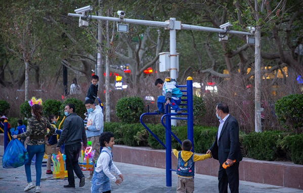 камеры на детских площадках