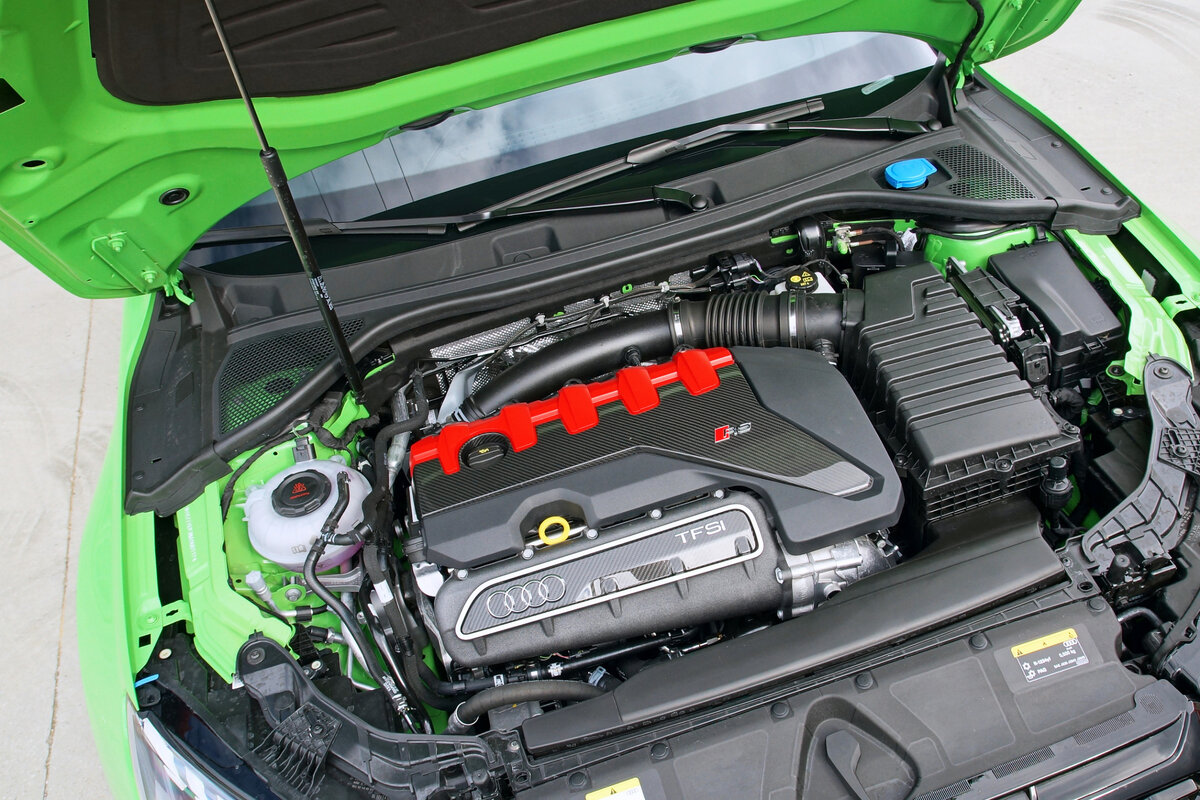 Audi RS 3: под капотом несколько форсированная рядная "пятерка"