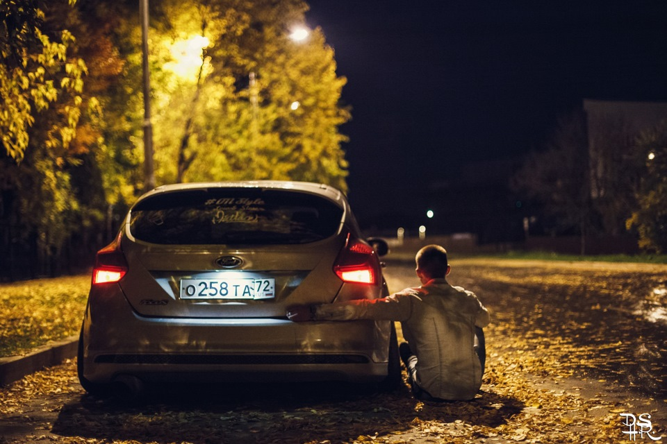 Focus 3. Форд фокус 2 ночью. Форд фокус 2 осень. Ford Focus 3 Night.