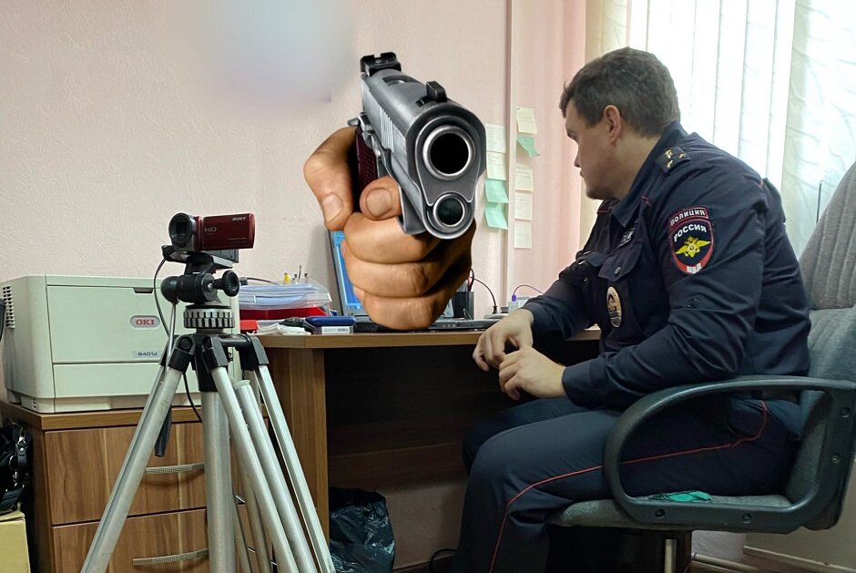Капитан полиции Артём Мешков