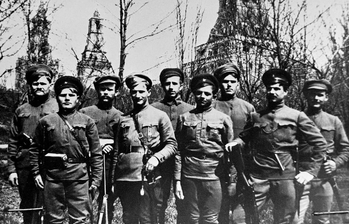 Латышские стрелки. Мастер латышские стрелки. Латышские стрелки википедия. Красные латышские стрелки. Латышские стрелки в борьбе за советскую власть в 1917-1920.