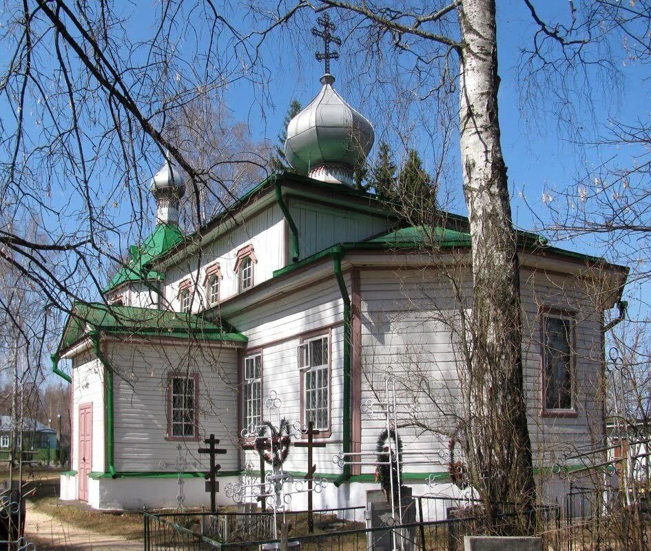 Пятницкий храм в селе Великодворье