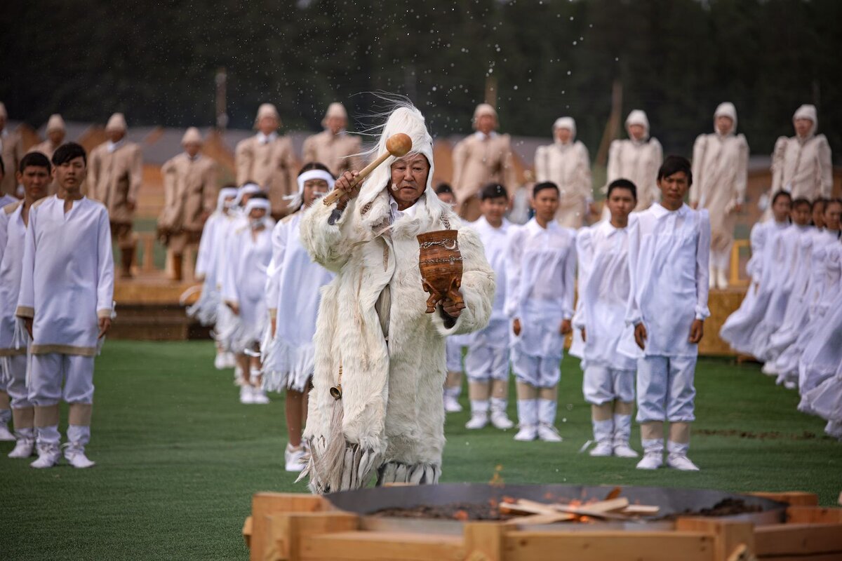 Ысыах 2022 якутск. Эсыэх якктский праздник. Ысыах олонхо 2023. Ысыах якутский праздник. Праздник республики саха (якутия) ысыах.