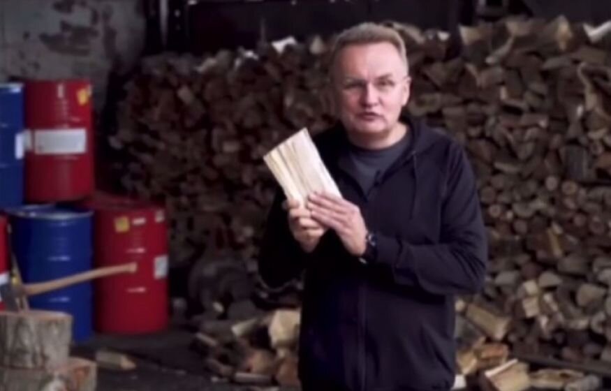    «Дрова никто не отменял»: Мэр Львова призвал украинцев готовиться к тяжелой зиме