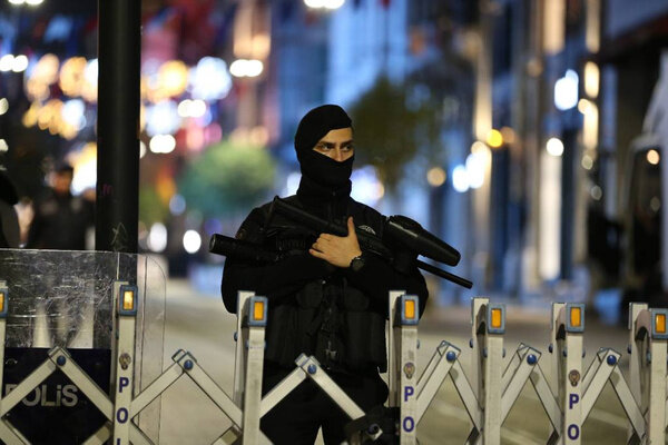 Обложка © ТАСС / AP / Emrah Gurel