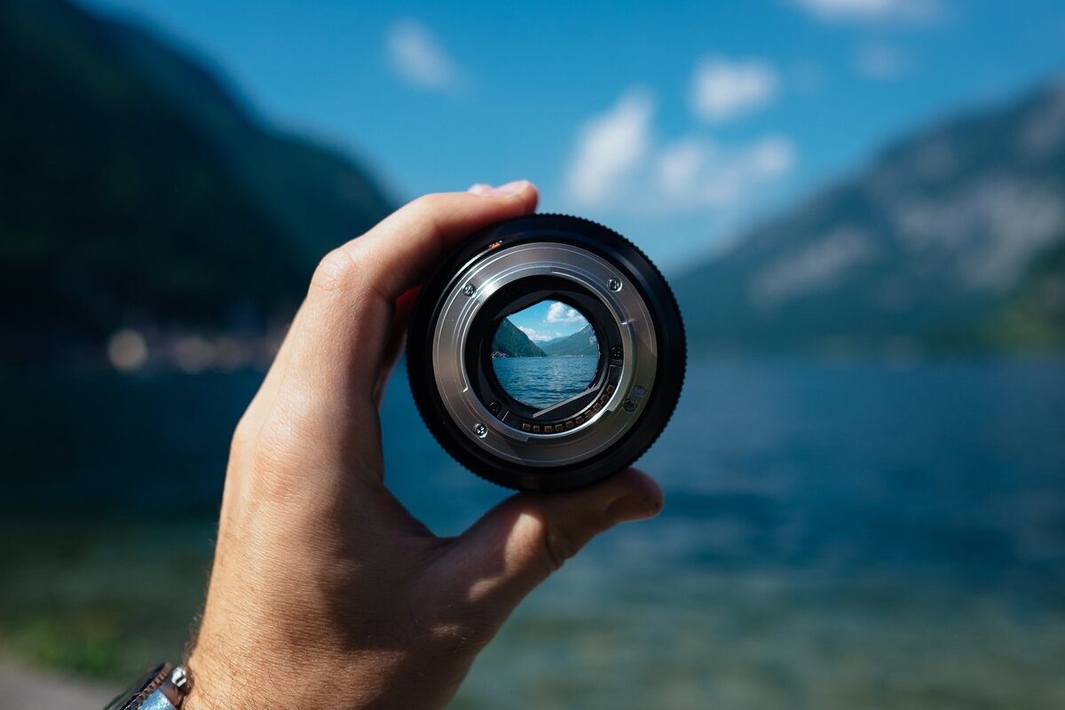    Фото светосильного объектива на светосильный объектив / Фото: unsplash.com
