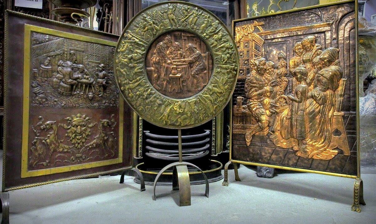 Панно для камина - создает уют, защиту от огня и равномерно распределяет тепло от очага