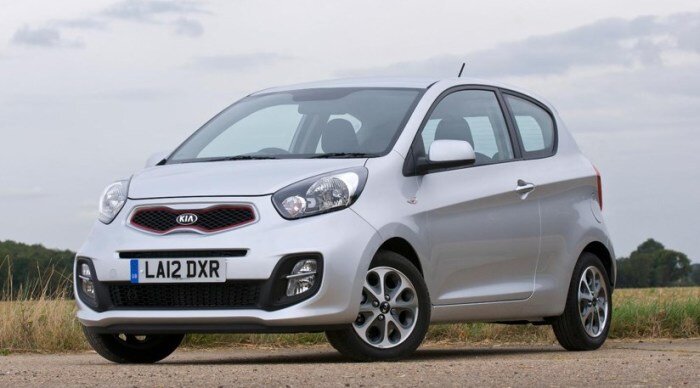 
Kia Picanto 2013 года - машина, которая приносит море проблем.

