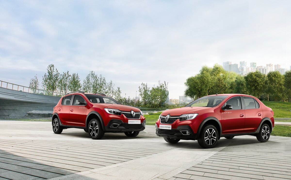 Logan и Sandero в серии Stepway City окрашены в красный цвет и оснащены 16-дюймовыми литыми дисками "EXPRESSION"