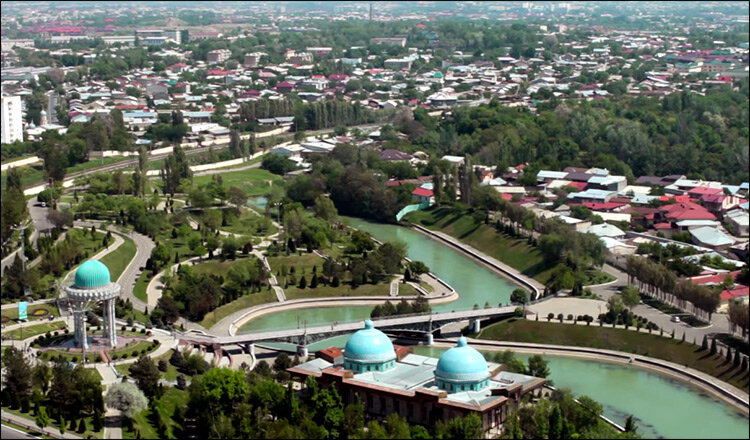 Панорама Ташкента с телебашни. Кадр из видеоблога Дениса Говорухина
