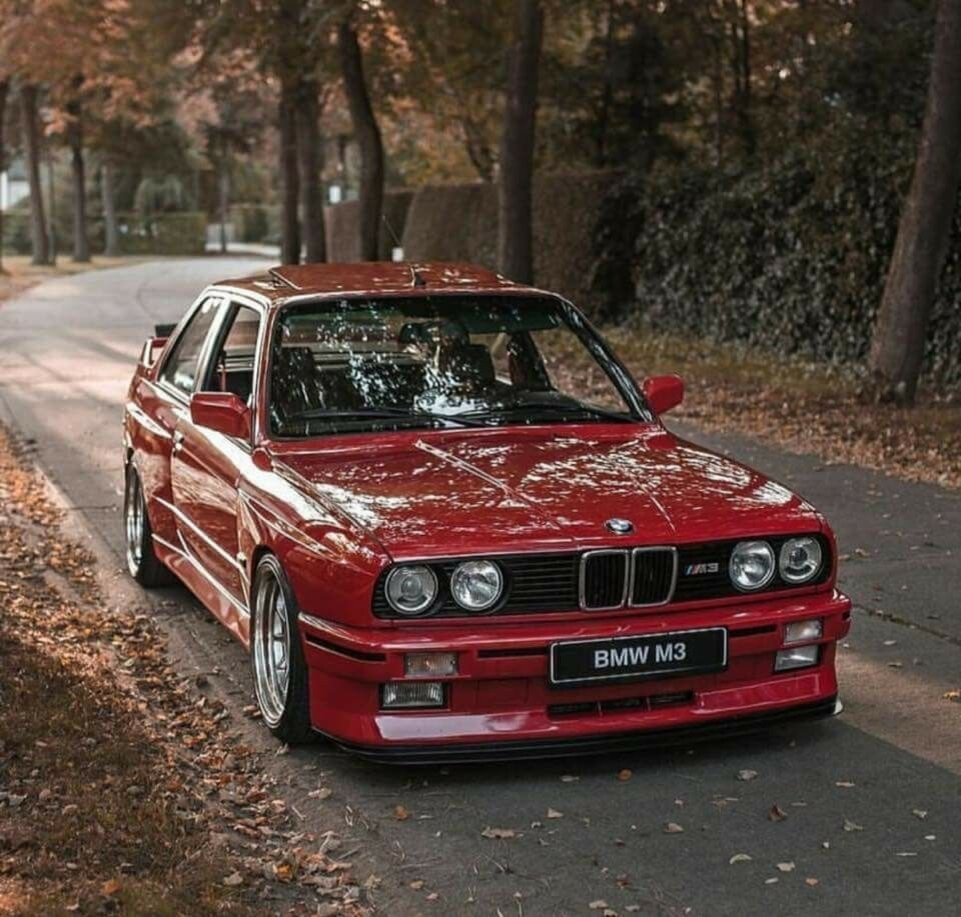 BMW e30 m3 седан