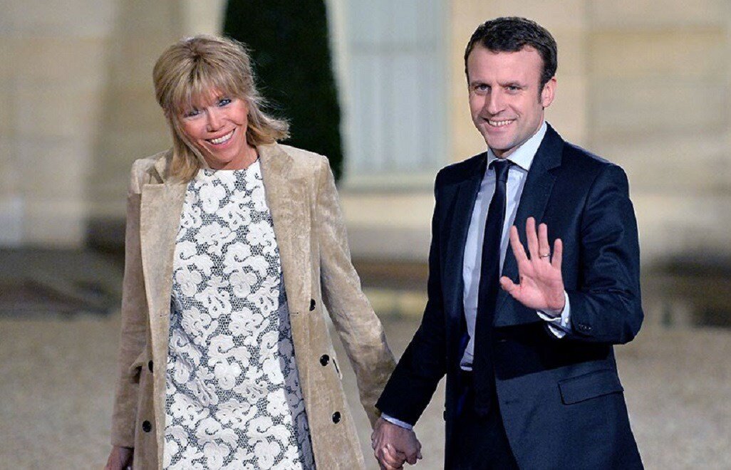 Муж премьер министра франции. Макрон Эммануэль с женой. Жена президента Франции Брижит Макрон. Бриджит Макрон трансгендер. Жена президента Франции Макрона трансгендер.