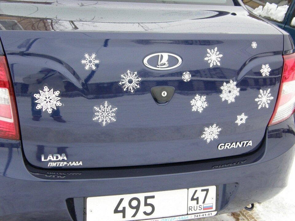 Новогоднее украшение авто
