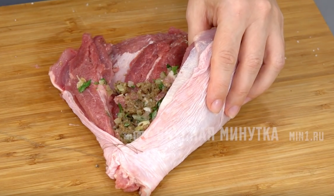 Мясо наизнанку. Кухня наизнанку голень индейки. фаршированная голень индейки кухня наизнанку. кухня наизнанку мясо. кухня наизнанку свинина.