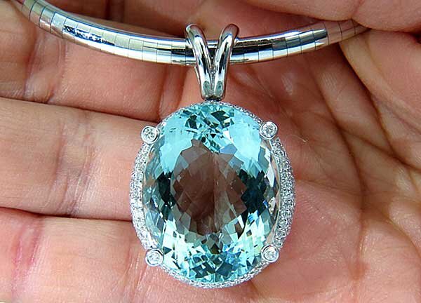 Источник фото: eyesdesiregemsandjewelry.com