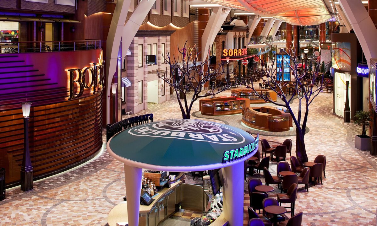 Quantum of the Seas лайнер ресторан