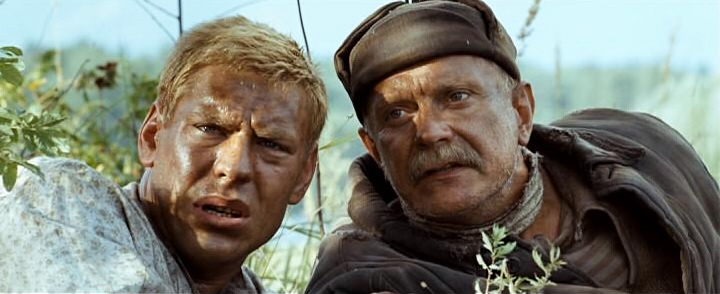 Дмитрий Дюжев и Никита Михалков в фильме «Утомлённые солнцем 2: Предстояние». Кадр из фильма