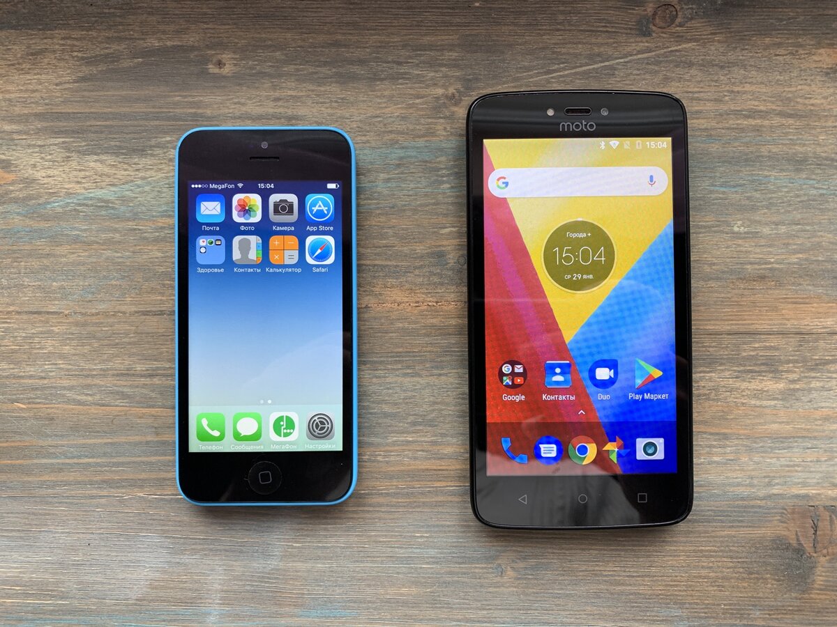 iPhone 5c vs. Moto C