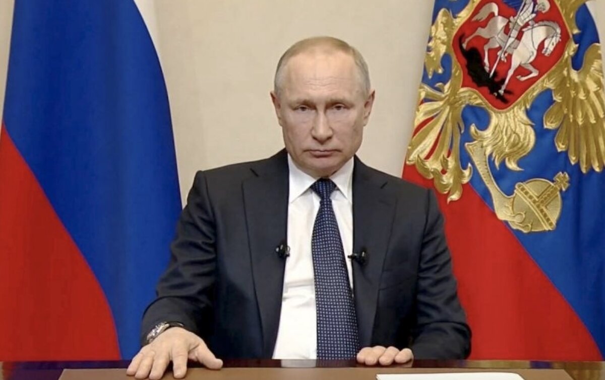 Ипотечные и потребительские кредиты.