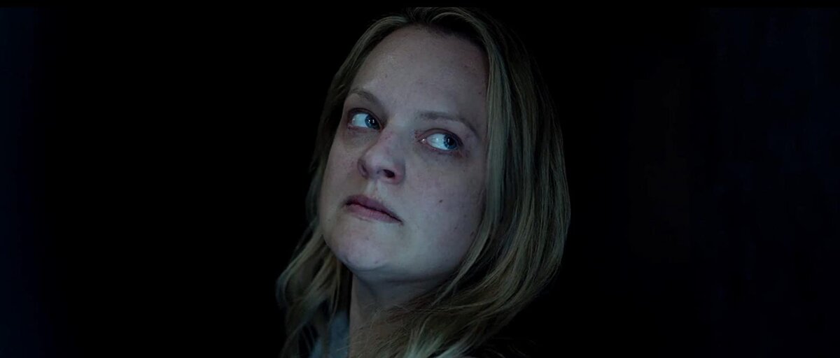 Кадр из фильма "Человек-невидимка", 2020 г.