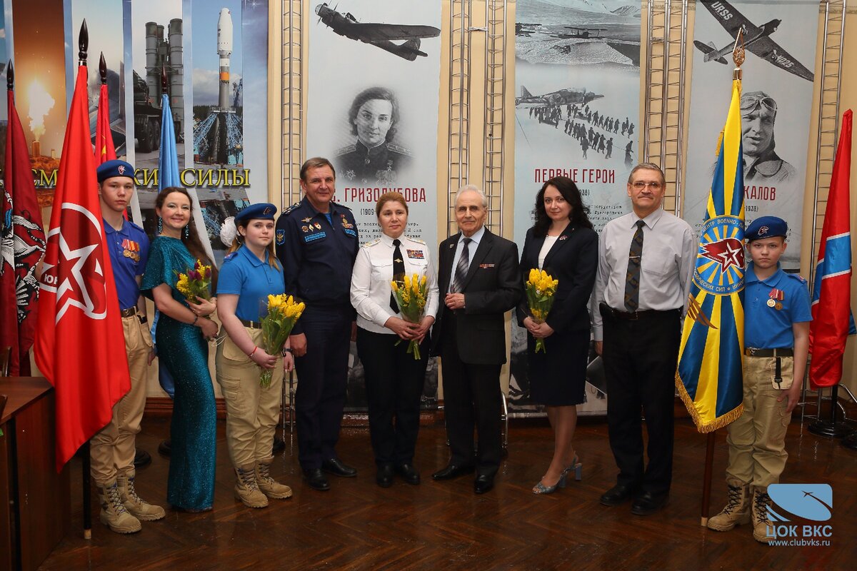 Центральный офицерский клуб Воздушно-космических сил открыл цикл онлайн конференций «Женщины лётных профессий - Авиатрисы»