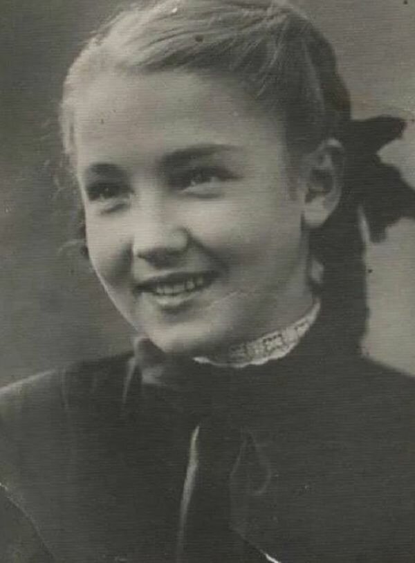 Светлана Жильцова в детстве. Источник фото: https://biographe.ru