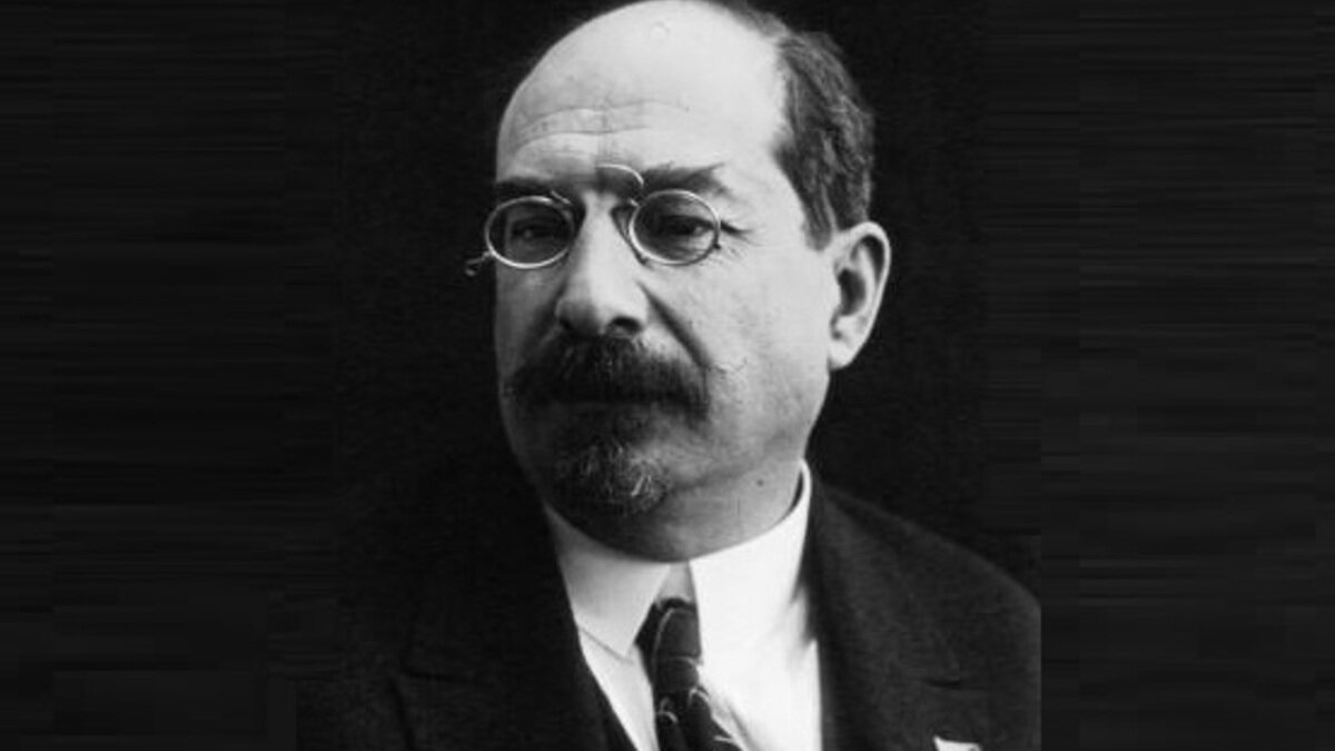 Анатолий Луначарский