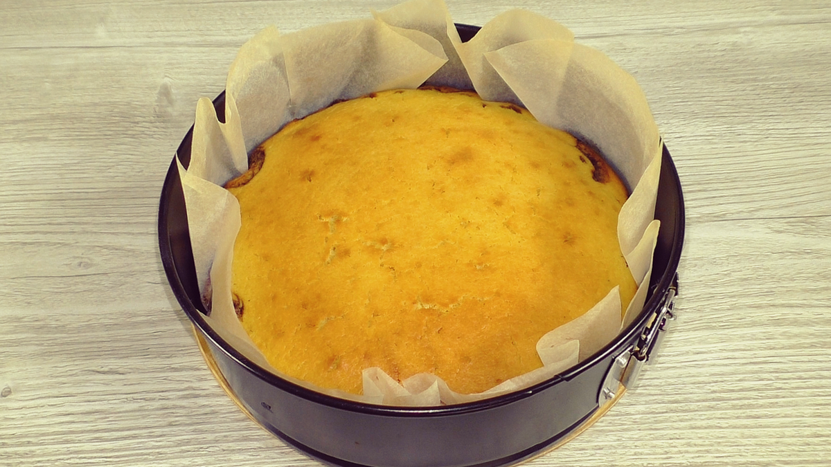 Пирог на кефире с вареньем: рецепт с фото
