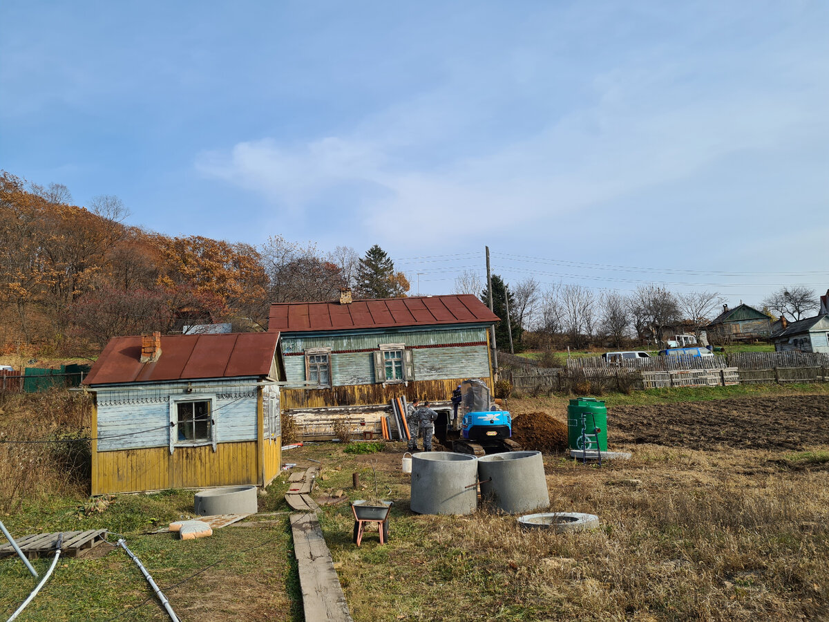 Работа кипит