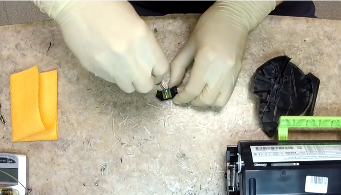 Фото 19. Засыпаем тонер в картридж