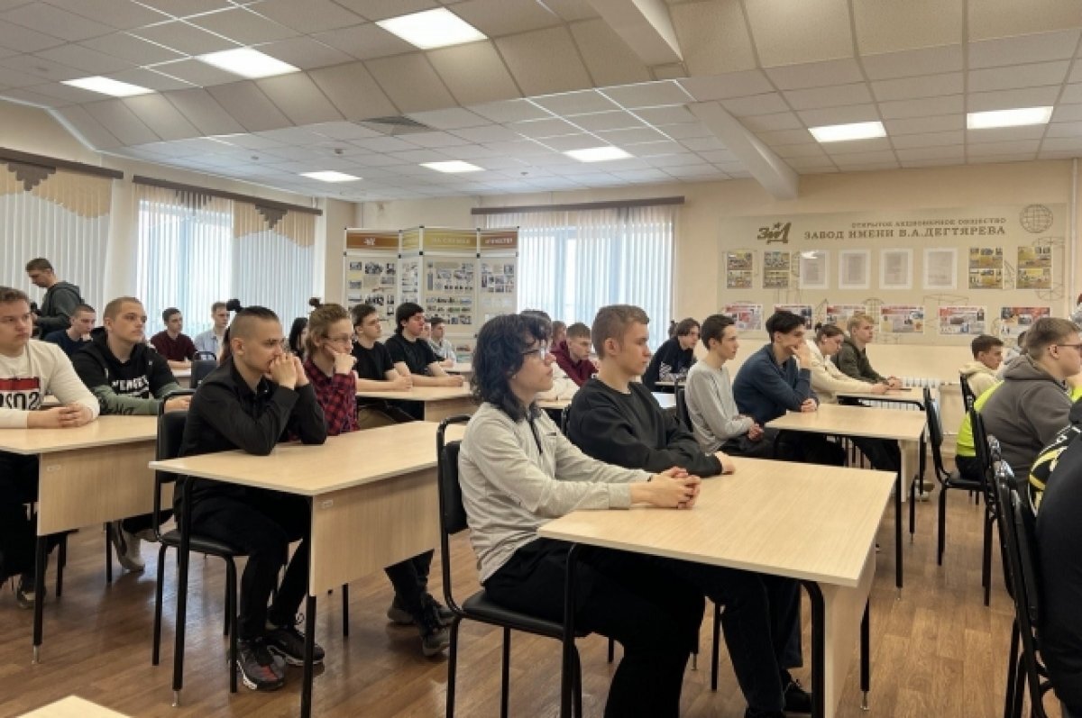    Дрозденко рассказал о новых вузах в Ленобласти