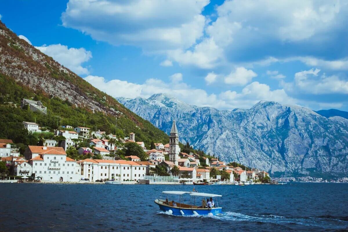 Тиват (Черногория)