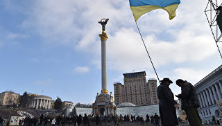 Sergei SupinskyВ крымском парламенте предрекли бойкот Украины иностранцамиПо его словам, первый иск от рыбокомбината из Красноперекопского района уже поступил в Хозяйственный суд Киева. Он связан с водной блокадой — предприятие требует 53 миллиона рублей от государственного агентства водных ресурсов Украины, которое принимало решение перекрыть Северо-Крымский канал. Второй иск, примерно на шесть миллионов рублей, готовится от Алуштинского молочного предприятия, который пострадал от энергоблокады.