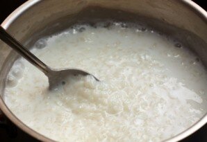 Рисовая каша с молоком