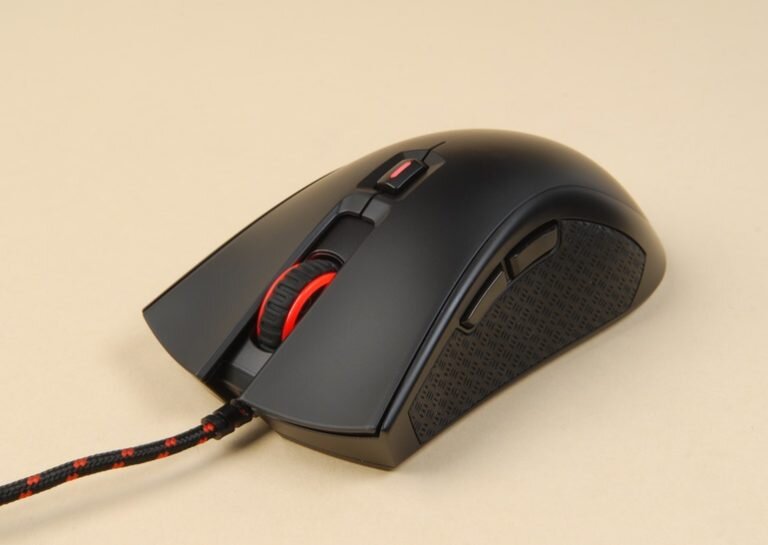 Обзор игровой мыши HyperX Pulsefire Raid - Кнопок много не бывает