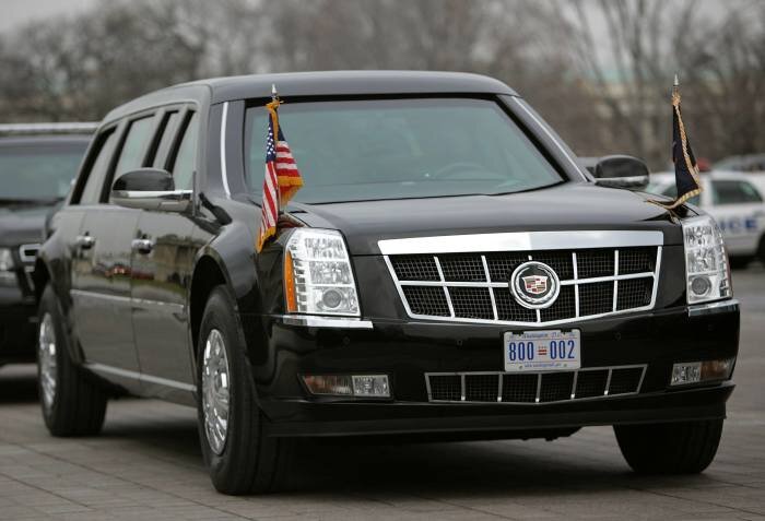 
Cadillac One - президентский лимузин Дональда Трампа. 
