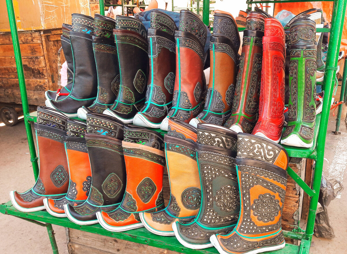 Монгольские сапоги или Гуталы