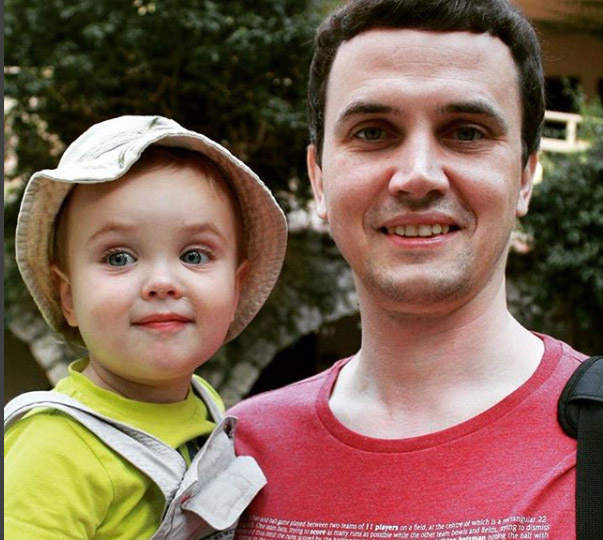 "Муж дважды хотел выброситься из самолёта": как мы ездили отдыхать с детьми