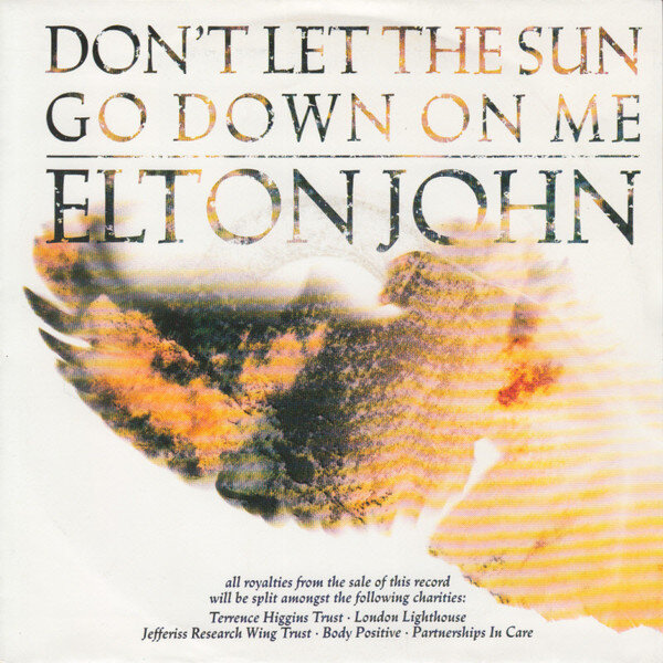 Me elton john. Don’t Let the Sun go down on me Джордж Майкл. Elton John don't Let the Sun go down on me. Элтон Джон the Sun. Don't Let the Sun go down on me текст.