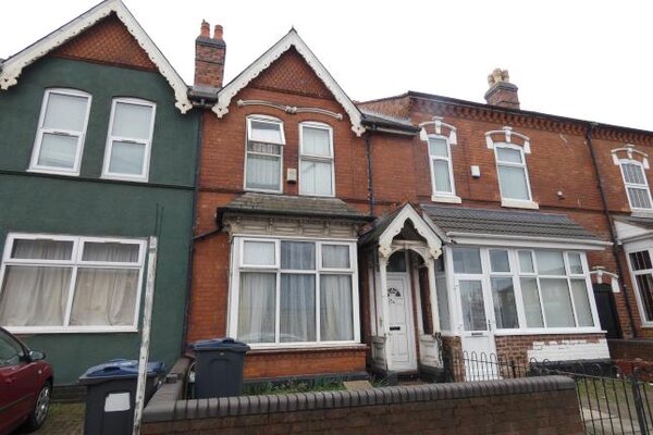 Вид с главной улицы. Бирмингем