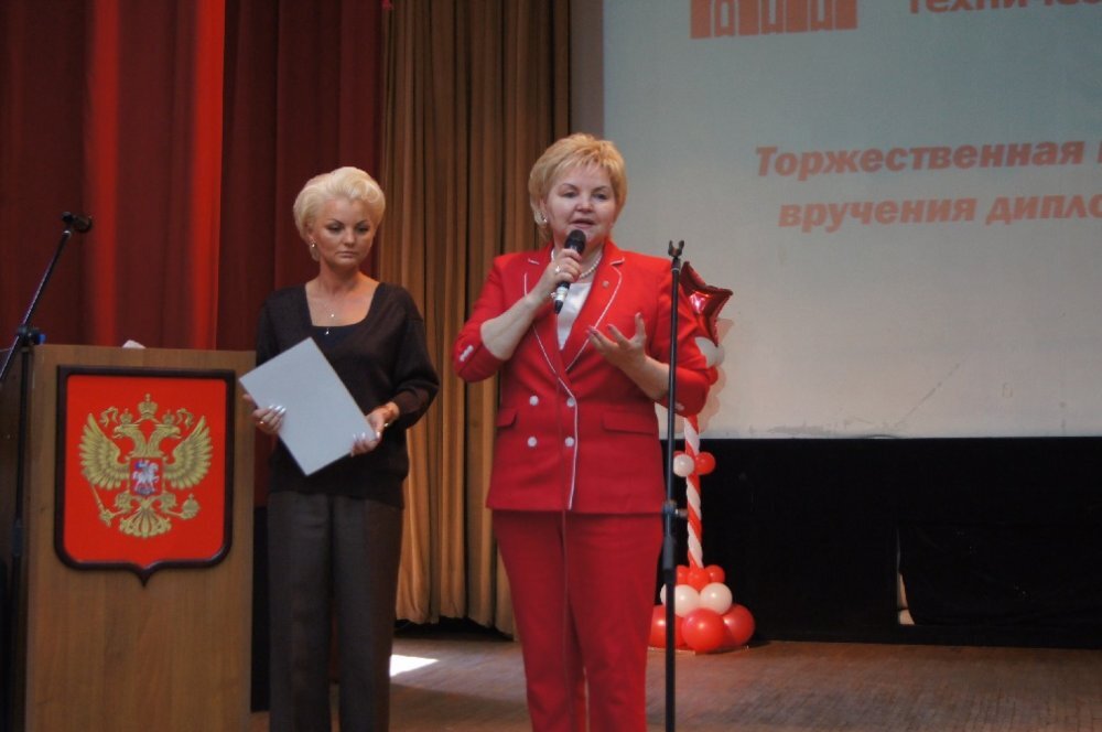 Оксана Умнова и Вера Сергеева. Фото ВК-группы МО  
