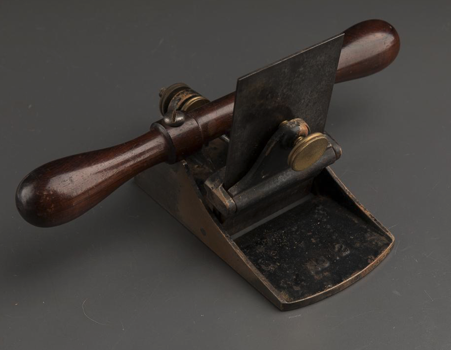 Циклевочный рубанок Stanley No. 12.  Источник: jimbodetools.com 