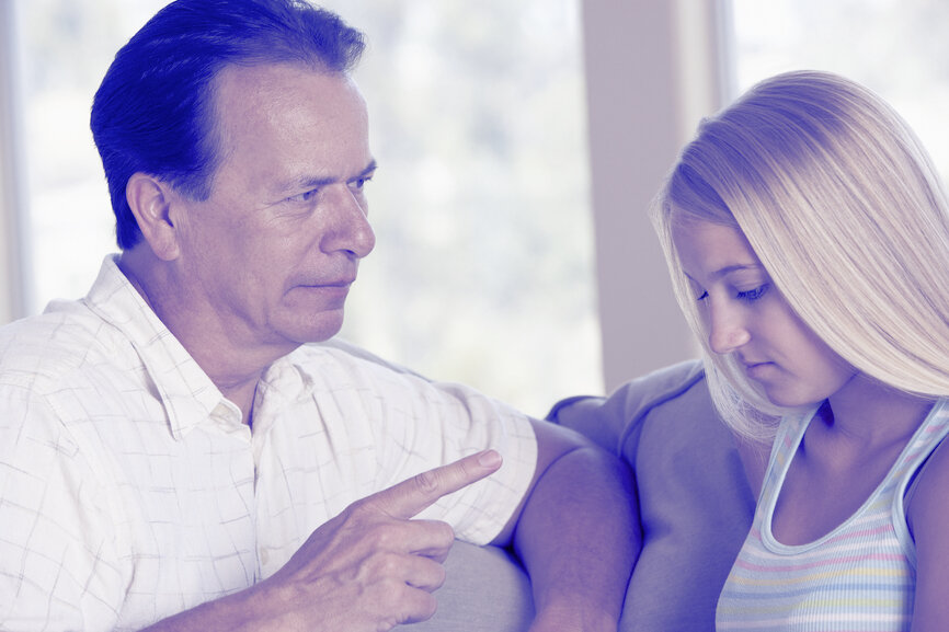 Взрослая дочь молодого человека. Ростов на дону спектакли 2007 год. Люди на спектакле. Взрослая дочь молодого человека спектакль. Взрослая дочь молодого человека.