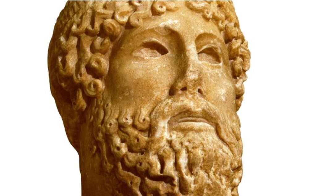 Греческий бог Зевс-Громовержец, покровитель Олимпийских игр, был самым популярным "натурщиком" для древних художников.