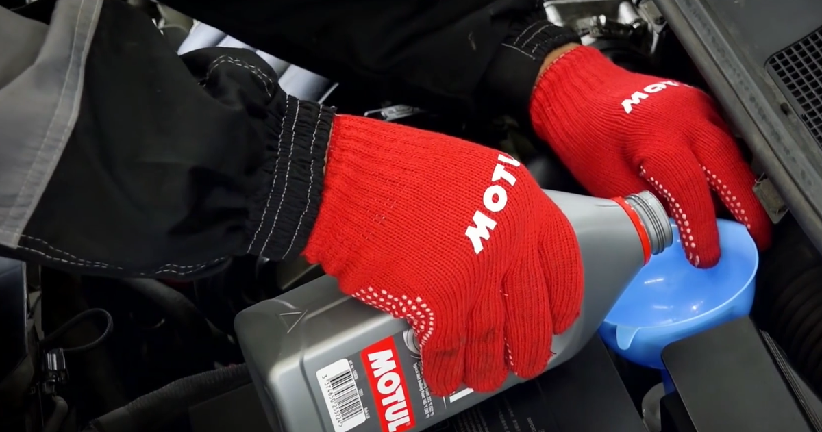 Замена тормозной жидкости.