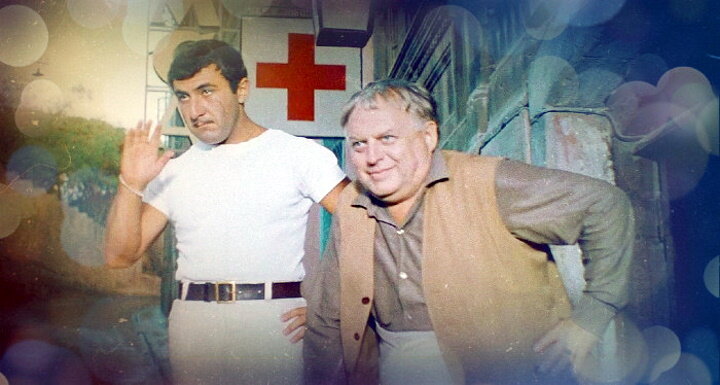 Лицо и голос этого актёра знакомы очень многим. При этом мало кто сходу назовёт фамилию артиста и даже вспомнит фильмы, в которых его можно было увидеть.