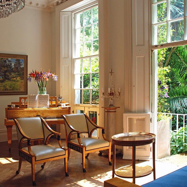 Современный интерьер в стиле Бидермейер