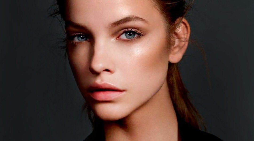 высокие скулы и низкие скулы. скулы на лице. анджелина джоли анфас. скулы у детей. скулы анджелины джоли.