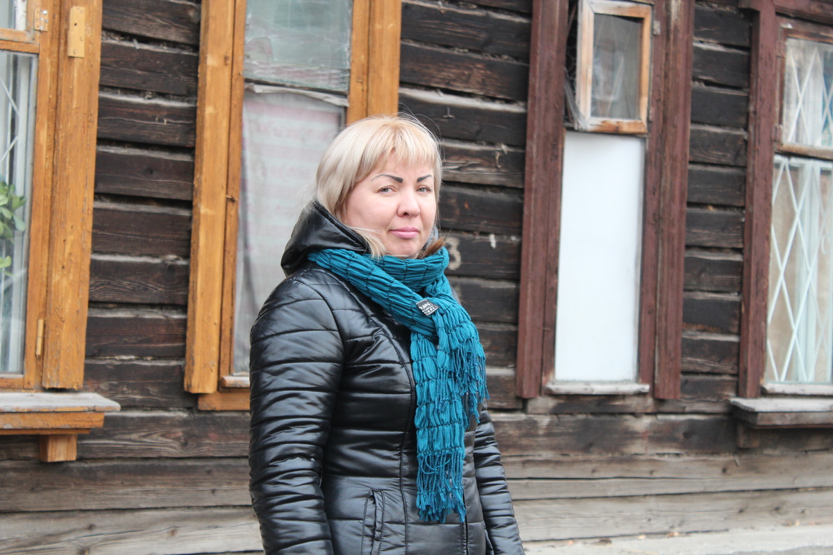 Яна Березовская, жительница аварийного дома, который никто не расселяет